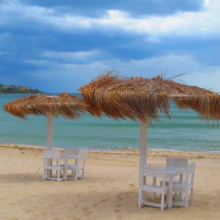 דירה Elena's In Kavatsi Area