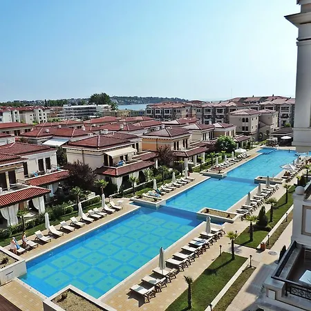 Апартаменты Elena's In Kavatsi Area *